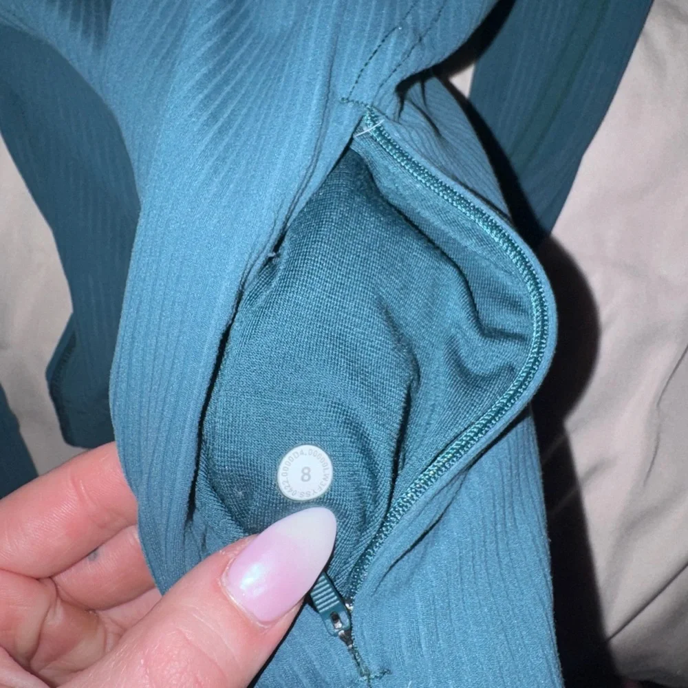 lululemon athletica Green Jacket - Picture 4 of 4